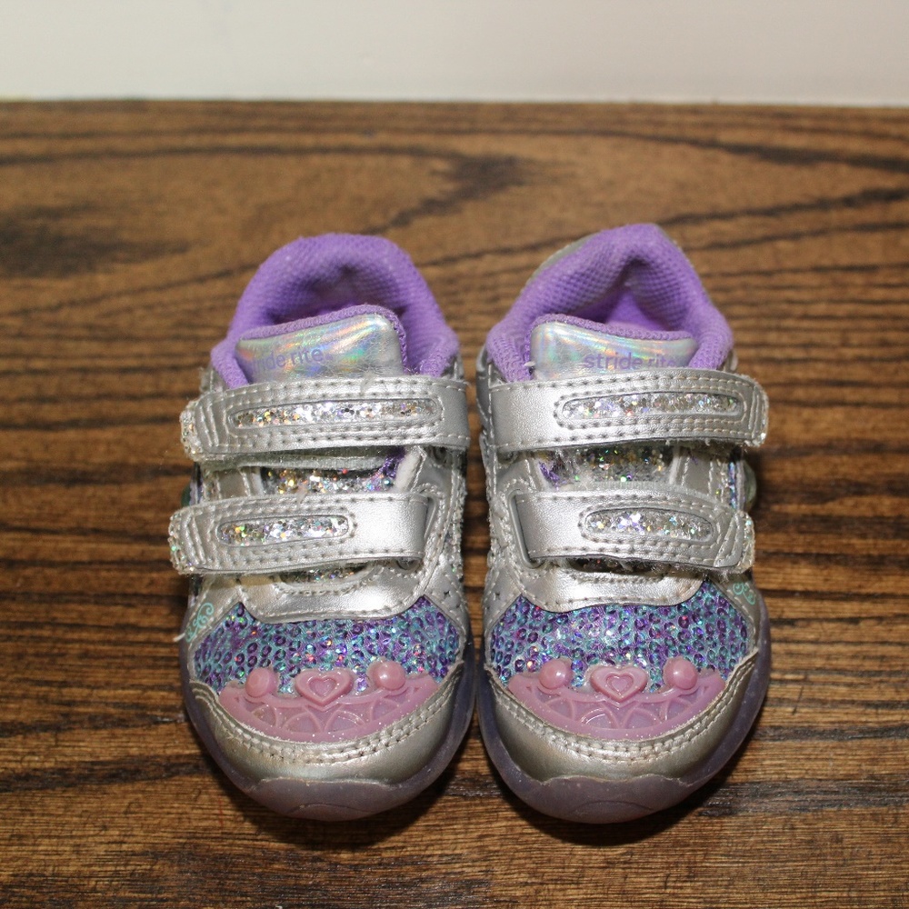 Skechers